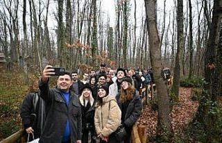 Başkan rehber oldu, bakan yardımcısı ve öğrencilere...