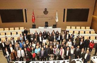 Başkan Şadi Özdemir’den 64 mahalleye eşit hizmet...