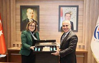 Başkan Şahin’den Rektör Doğan’a hayırlı...