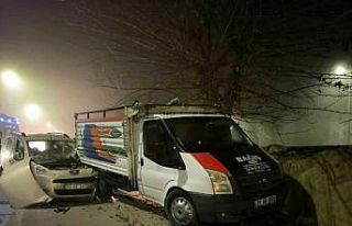 Batman’da araçta sıkışan sürücü yaklaşık...