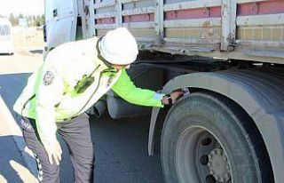 Batman’da trafik ekiplerinden ticari araçlarda...