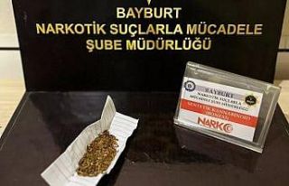 Bayburt’ta bir miktar bonzai ele geçirildi