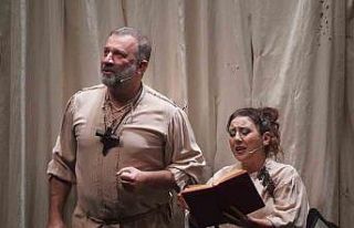 Bilecik’te ‘Bir Baba Hamlet’ adlı tiyatro oyunu...