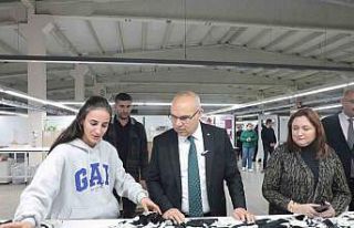 Binlerce kişiye istihdam sağlayan Tekstilkent’te...