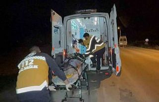 Bisiklet yolunda iki motosiklet çarpıştı, 2 kişi...