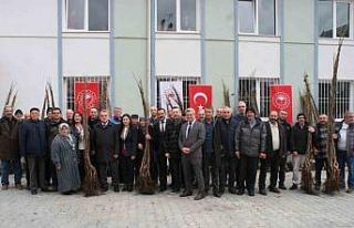 Bozüyük’te çiftçilere meyve fidanı dağıtıldı