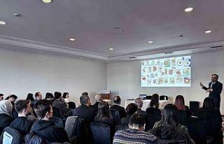 Büyükşehir, otellerin personeline turizm tanıtım...