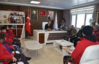 Çakmur short trackçıları ödüllendirdi