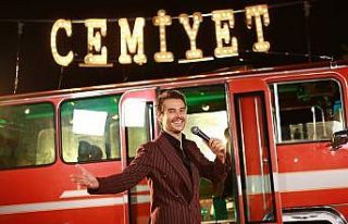 Cem Belevi’nin ‘Müptela’sı dinleyici ile buluştu