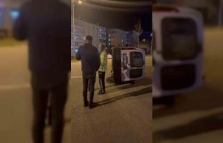 Çorum’da kaza yapan hafif ticari araç takla attı:...