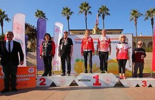 Demirci Akıncıları şampiyonluğa koşuyor