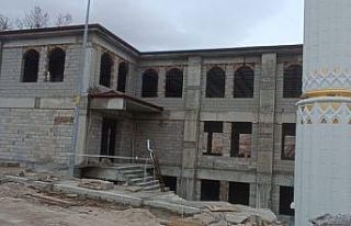 Depremde yıkılan cami yeniden yapılıyor