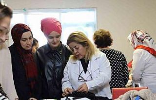 Depremin etkisini ORMEK kurslarında dikiş-nakış...