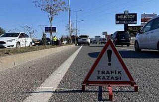 Diyarbakır’da 4 otomobilin karıştığı kazada...