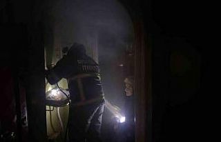 Diyarbakır’da banyoda yakılan soba ev yangına...