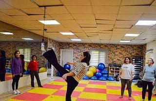 Diyarbakır’da kadınlar kendilerini savunmayı...