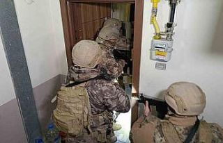 Edirne’de şafak operasyonu: 26 şüpheli gözaltına...