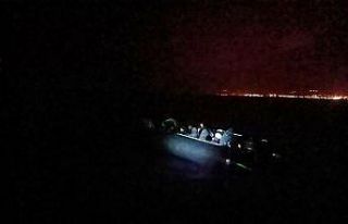 Edremit açıklarında 14’ü çocuk 20 göçmen...