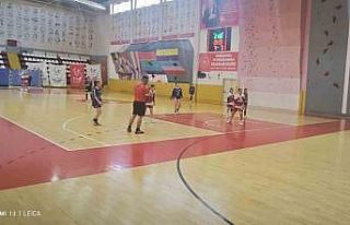 Elazığ’da şampiyon Bingöl Spor Lisesi