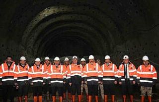 Erzurum ve Bingöl Valileri Çirişli Tüneli’ni...