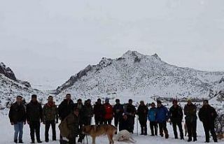 Erzurum’da doğaseverler yaban hayatını unutmadılar