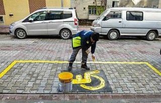 Esenyurt’ta park yeri bulmakta zorluk yaşayan engellilerin...