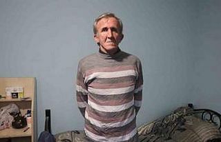 Eşi evi terk edince düzeni bozulan baba, evlatlarını...