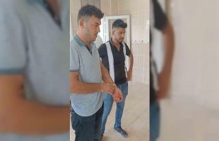 Eşini öldürmekle suçlanan kocanın kendinden geçtiği...