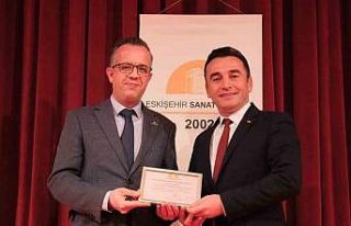 Eskişehir Sanat Derneği’nden Başkan Dökmeci’ye...