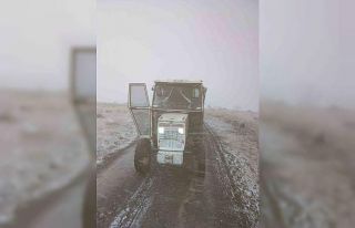 Eskişehir’in kırsal mahallesinde kar yağışı...