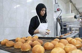Fırın gibi okul: Günlük 4 bin ekmek üretiliyor,...