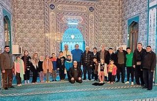 Gediz’de aileler namazda buluştu, Filistin için...