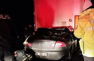 Genç sürücü trafik kazasında hayatını kaybetti