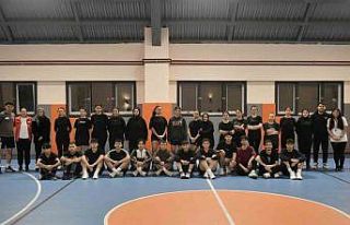 Gençler bu akademide hayallerine kavuşuyor