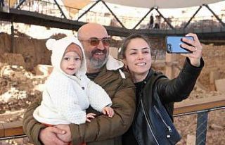 Göbeklitepe kış aylarında da ziyaretçi akınına...