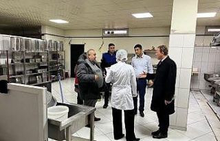 Gölbaşı’nda öğrencilere yemek hizmeti sunan...