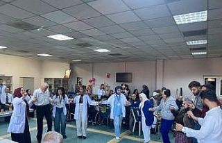 Halis Toprak Huzurevi’nde Sıra Gecesi eğlencesi...