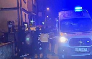 Hamile sevgilisinin eve aldığı erkeği darp ettiler