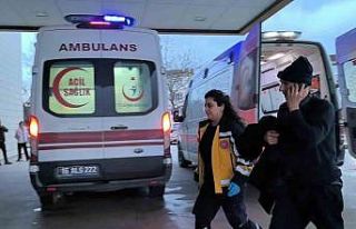 Hapşıran sürücü kontrolü kaybedince araç duvara...