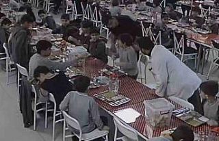 Heimlich manevrası ile öğrenciyi kurtaran Kahraman...