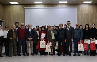 Huzurevleri sakinleri ile üniversite öğrencileri...