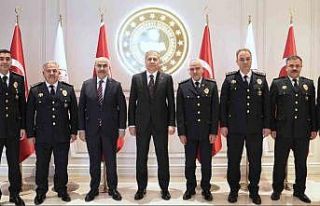 İçişleri Bakanı Yerlikaya’dan yeni atanan il...