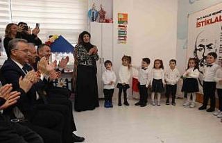 İlkadımlı minikler İstiklal Marşı ile duygulandırdı