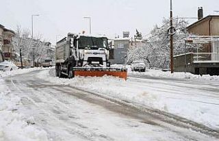 Isparta’da kar yağışı nedeniyle taşımalı...