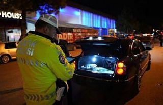 Isparta’da trafik denetimi: 39 sürücüye ceza,...