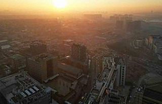 İstanbul’da gün doğumunda kartpostallık sis...