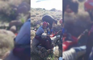 İzmir’de avcılık yaparken kayalıklardan düşüp...