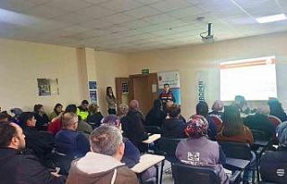 Jandarma ekiplerinden fabrika işçilerine seminer