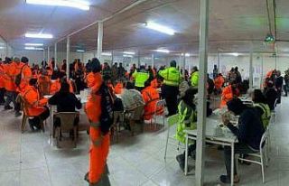 Jandarma trafik ekipleri kamyon sürücülerini bilgilendirdi