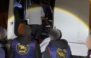 JASAT firari hükümlüyü saklandığı tırda yakaladı